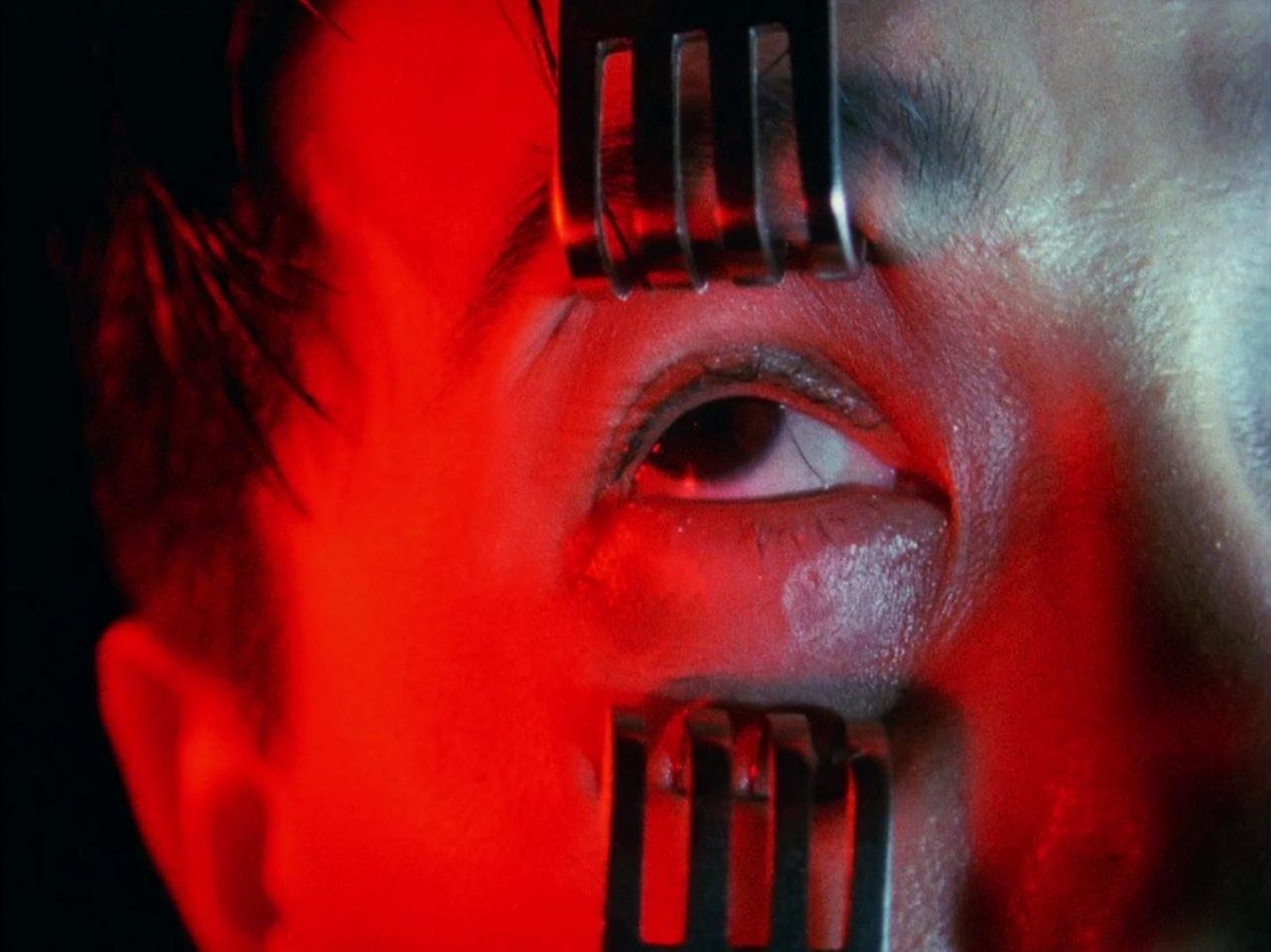 Esqueletos no Armário on Twitter "Tetsuo II Body Hammer (1992, Dir