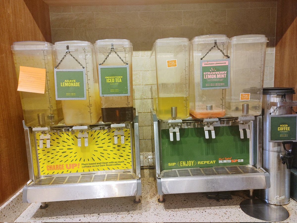 blinki219's tweet photo. Let me tell you, my options today for my @panerabread #unlimitedsipsclub drink are so diverse and appetizing.  🤢🤢🤢 #DoBetter https://t.co/XXx6Mvfq8k