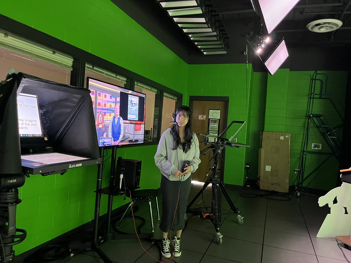 CobbCountyESOL's tweet photo. THANK YOU to @rlosbornehs Ms. Furey & her awesome AV class for recording a message announcing ELL winners for Rosetta Stone & Imagine Learning!
The video will be going out to schools soon! Stay tuned! #oneteamonegoalstudentsuccess @CobbCtae @CobbSchools @OsbornePrincip1 https://t.co/928o1UxD71