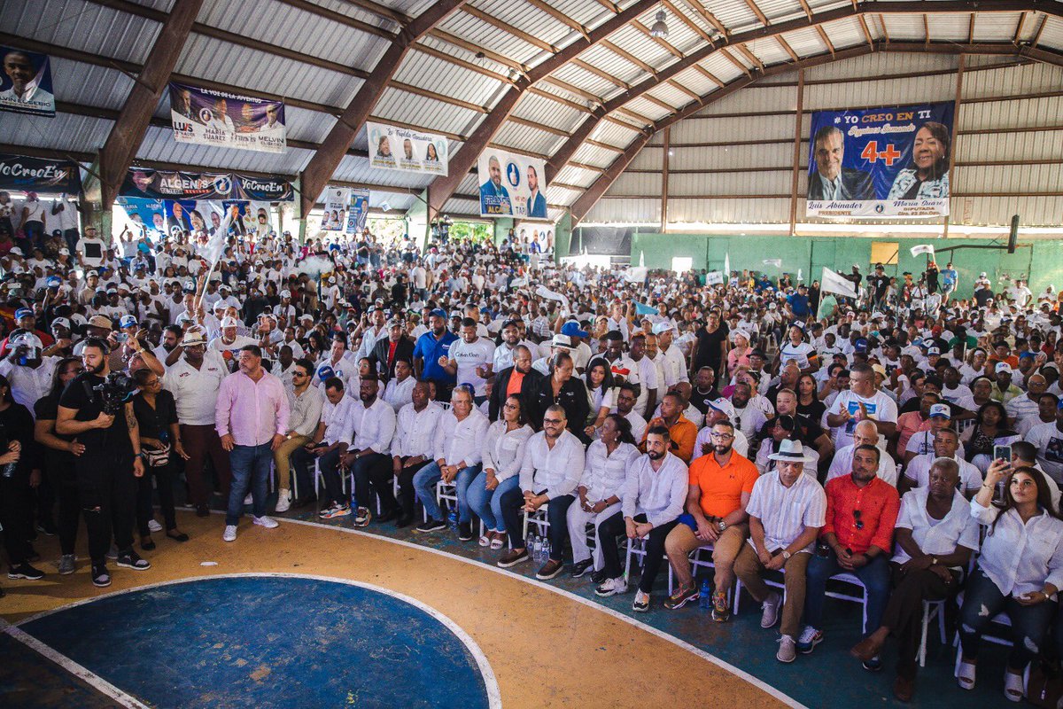 CMC8654's tweet photo. @MariaSu46796013 y #Francispaulinoalcalde hicieron historia en el municipio de boca chica este 13 de mayo.
@wegrullon @luisabinader @celeste_B25 @PRM_Oficial #atiempocompleto
#hayunsonido https://t.co/h9gPl6kNXD