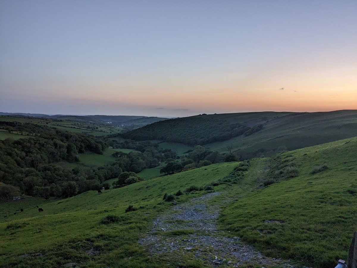 Evening light down the valley

#Ceredigion #Cymru #CardiganBay