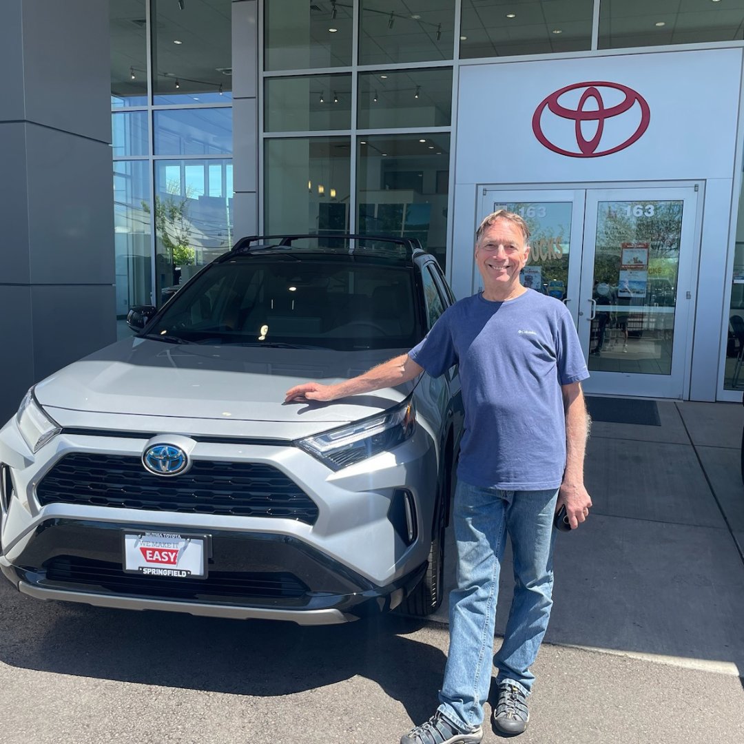 Thomas reserved this 2023 RAV4 Hybrid XSE & took delivery on it after a 2 ½ month wait!
 
Reserve your new Toyota today ➡ bit.ly/3Goo2Po 

#patience #RAV4Hybrid #electrified #customerappreciation #thankyou #customersforlife