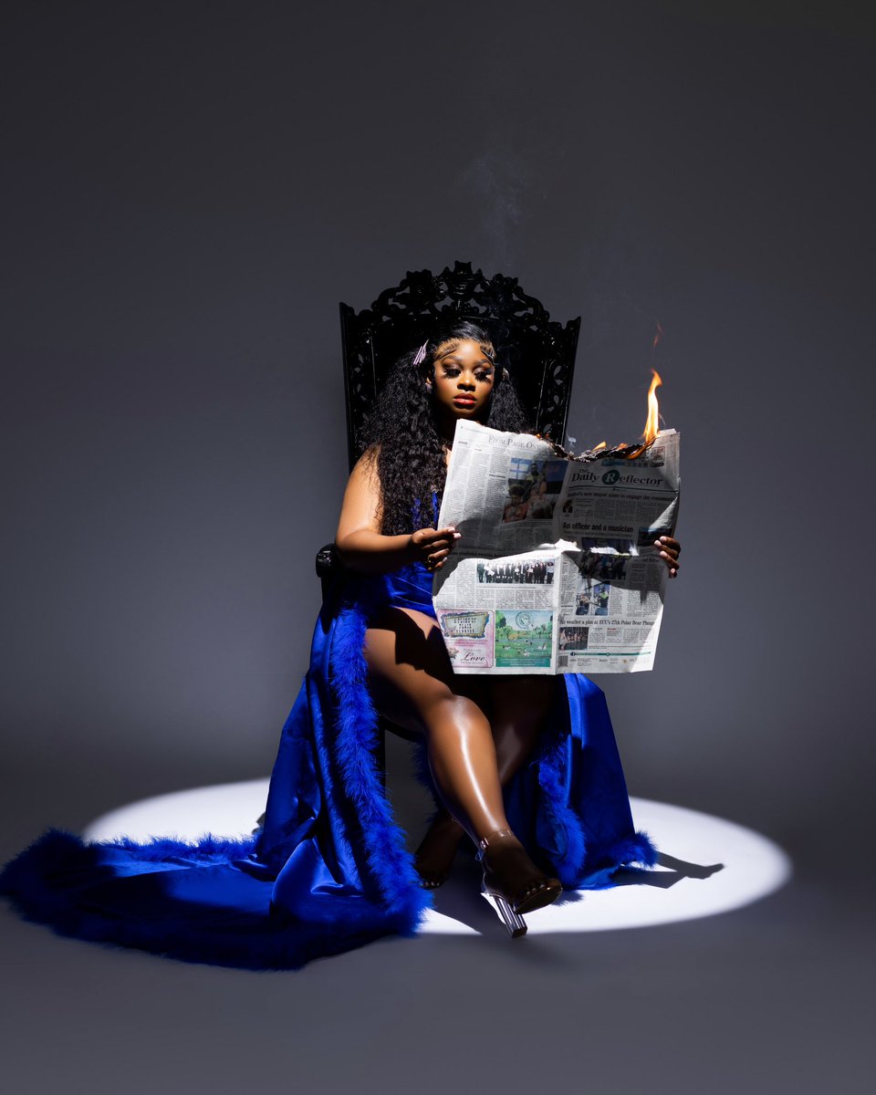 ThatgirlZee__'s tweet image. It’s my birthday🥹 ZeeDayyyy👑🦋 #Chapter24✨