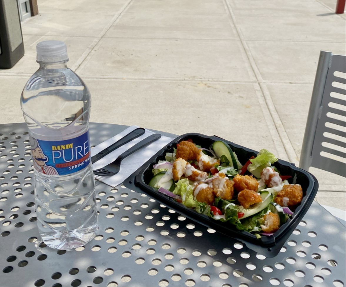 DandyMiniMarts's tweet photo. Menu hack → Get $1 off your salad with Stache Rewards and add boneless wings on the side, all for under $8! 🤭 https://t.co/2qGk16tDVj