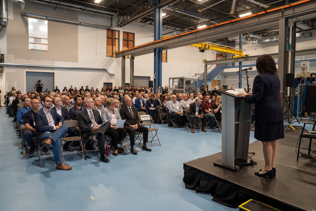 MMRI_McMaster's tweet photo. On May 11th, 2023, the MMRI opened our new facility to over 350. We want to express our deepest gratitude to all attendees who supported the MMRI and made this event such a success. 
#mcmasteru #MMRI #manufacturing #engineering #industrial  #government  #manufacturingindustry https://t.co/FfdWHWBfCH