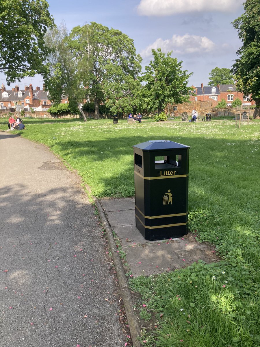 StGilesTerrace's tweet photo. Although I’ve been quiet on here, I’ve been having lots of meetings with @WestNorthants and their contractors @VeoliaUK @idverdeUK Finally after two years of asking for new bins we’ve finally got some. Worth persevering for as it really helps make the area smarter. Thank you :) https://t.co/Mayw8clO68