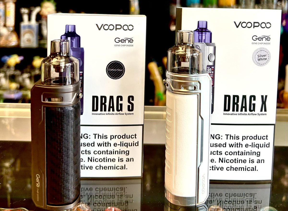 LUXSnC4545's tweet photo. Never replace a broken tank again 😤 The DRAG S and DRAG X come complete with disposable tanks 🤩 saving your juice and your wallet !! #luxsmokeandcigar #boxmod #vape #ejuice #clouds #smoke #voopoo #DRAG #mesa #Arizona #newbusiness #bongs #glass #disposables #cigars #discount https://t.co/Ov5bzBFUze