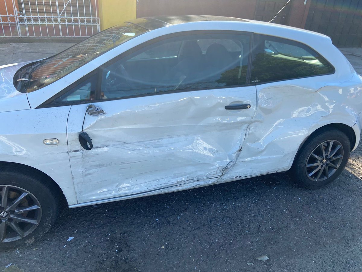 DrSleep88's tweet photo. Solicito ayuda a la gente de Villahermosa Tabasco 😵‍💫

Un pasado de lanza chocó el auto de mi amigo afuera del ISSET y se dio a la fuga, cualquier información para identificar al responsable será de ayuda o si alguien sabe que se puede hacer en estos casos, un RT nos ayudaría 🙏🏼 https://t.co/cw89Rzi9Sy