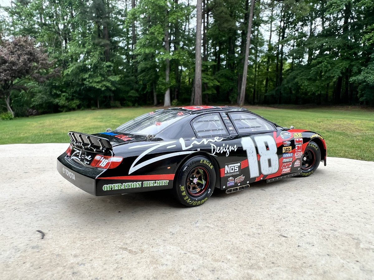 RavinDaveRich8's tweet photo. Kyle Busch 2009 Z-Line Designs Toyota Camry Homestead Race Win Nationwide Championship Diecast. In the 2009 season Kyle won 9 times,finished second eleven times and led over 2600 laps. He won the title by 210 points over Carl Edwards๐๐๐
#RowdyNation #NASCAR
#HellofaDriver https://t.co/9P05bwzkEv