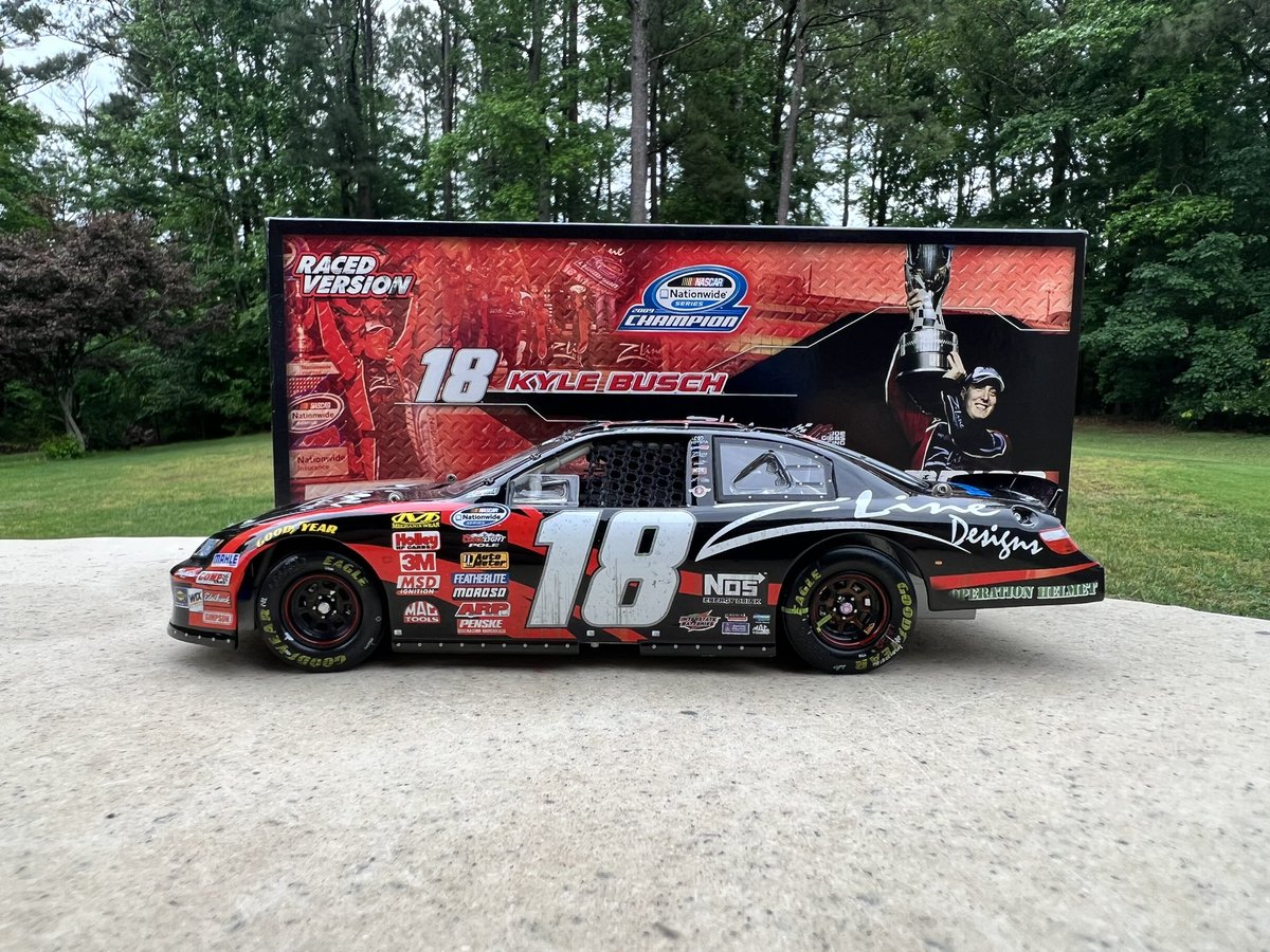 RavinDaveRich8's tweet photo. Kyle Busch 2009 Z-Line Designs Toyota Camry Homestead Race Win Nationwide Championship Diecast. In the 2009 season Kyle won 9 times,finished second eleven times and led over 2600 laps. He won the title by 210 points over Carl Edwards๐๐๐
#RowdyNation #NASCAR
#HellofaDriver https://t.co/9P05bwzkEv