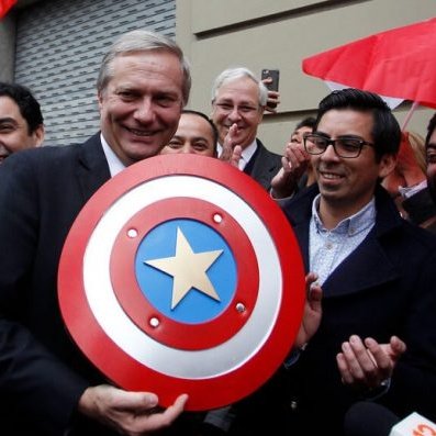 RobSiarratta's tweet photo. Hay que apoyar a José Antonio Kast,  hoy más que nunca que no decaiga el respaldo, la izquierda le dinamitara el camino, el apoyo no terminó el 04 de mayo, esto debe seguir por el bien de Chile .
Sigamos siendo ese 62 % que salió decidido a sepultar el comunismo , en las urnas . https://t.co/fTzF3LHwQP