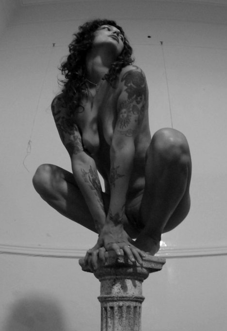 SOY UN ANIMAL SALVAJE. Quiero aparearme, comer y dormir. Llevo el secreto de la complejidad de lo sencillo<a href="/tag/footfet%C4%B1sh"class="tags"><span>#footfetısh</span></a>