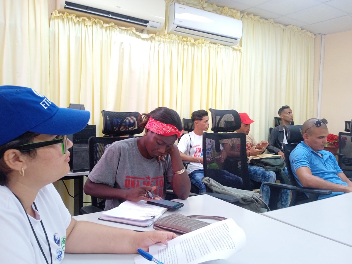 LisyIsla's tweet photo. Participamos en el proceso de Fortalecimiento del C/B de la #UJC de la División Territorial de ETECSA en #IslaDeLaJuventud, es un C/B de referencia, ejemplo de un buen funcionamiento.
#UnaMejorJuventud
#12CongresoUJC
@UJCdeCuba @aylinalvarezG https://t.co/2u9ooOlQhr