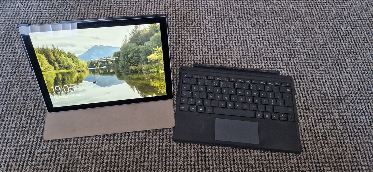 m3isj's tweet photo. Microsoft Surface Pro 7 i3

Surface pro 7 core i3

Very good condition

Currently running windows 10 home will upgrade to windows 11 I just never did because of the software I used

Comes with case and charger

Collection only
Cash or card only!
Newton le willows https://t.co/FUX0LefnHb