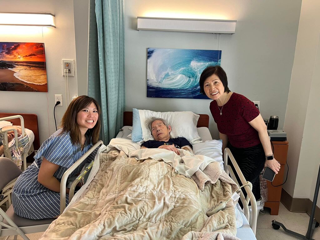 teamibrahimre's tweet photo. A day late… but since every day is Mother’s Day 😉 So thankful for our mamas and grandmas today and every day! Especially thankful to spend some time with Ama this year even though she has had several bouts in the hospital lately. https://t.co/hoUY2EV9Mw