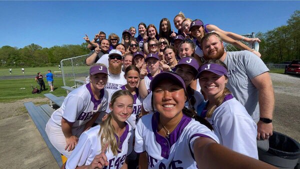 keecsin's tweet photo. On to District Finals.  Aubrey with the RBI single in the bottom of the seventh scoring Julia to tie the game. Julia with the single in the bottom of the ninth scoring Alexis for the win. https://t.co/dE8DsIrNYT