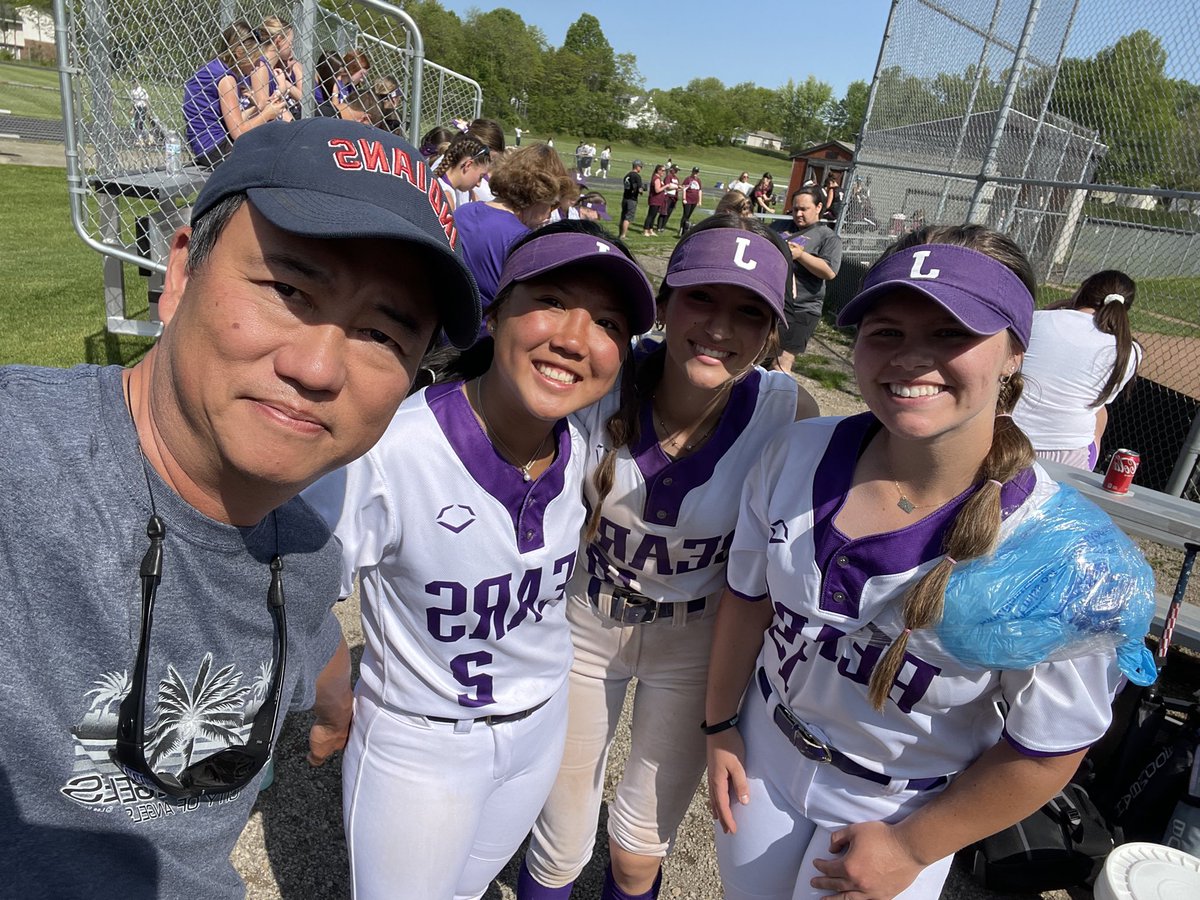 keecsin's tweet photo. On to District Finals.  Aubrey with the RBI single in the bottom of the seventh scoring Julia to tie the game. Julia with the single in the bottom of the ninth scoring Alexis for the win. https://t.co/dE8DsIrNYT