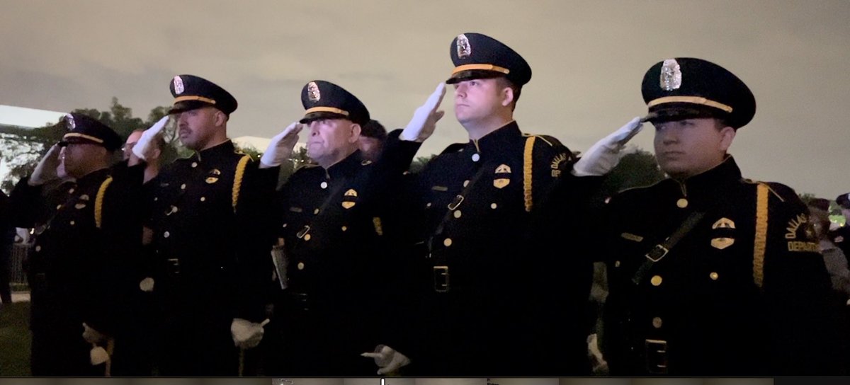 The DPD honor guard traveled to Washington DC for police week. Their commitment to service is deeply appreciated. Thank you for representing the Dallas Police Department with such distinction. #DPD #PoliceWeek