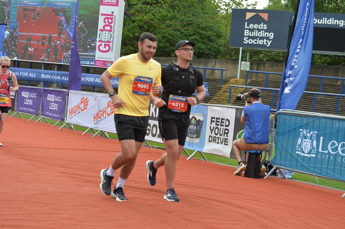 CalumSMacLeod's tweet photo. Rob Burrow Leeds Marathon 2023

First ever marathon and an amazing day - running for a mate, with a mate 🏃‍♂️

A big thank you to those who supported us and donated towards a great cause @WPCancerCharity 

#RobBurrowLeedsMarathon https://t.co/h4xLv6WQ36