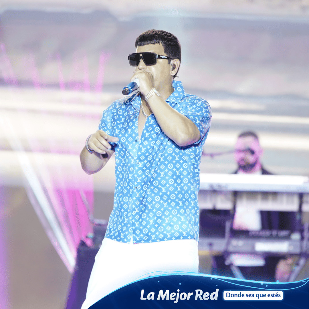 TigoElSalvador's tweet photo. ¡El #FlowFestSV lo vivimos de la mejor forma cantando y bailando con nuestros artistas favoritos, gracias a Tigo Money! 🤩 https://t.co/7eVXETQoe4