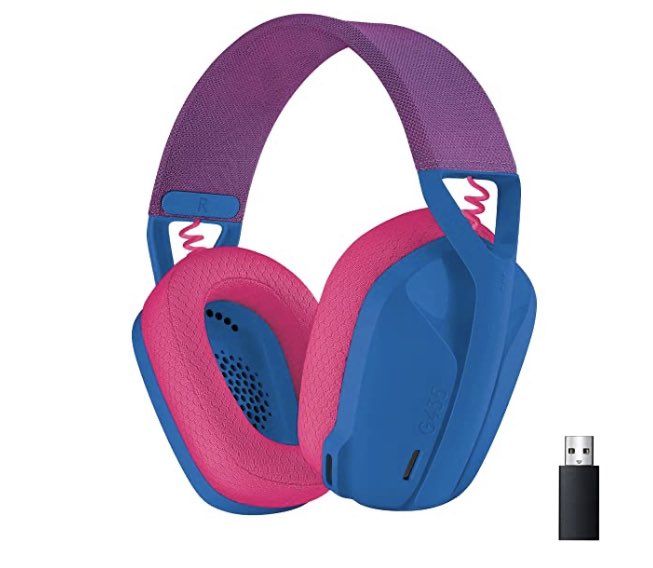 vt_kieran's tweet photo. I am not immune to items with pride flag colors!!!! I don’t even know if these are good headphones but they’re Bi :] https://t.co/ksoY04aya0