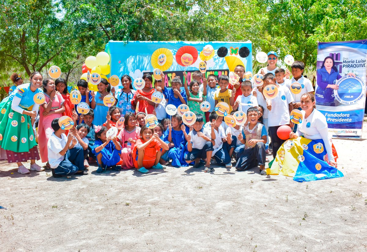 FIMLM's tweet photo. 🇨🇴 Niños del Centro Etnoeducativo #Pulitchamana en #LaGuajira,  aprendieron sobre el manejo de sus emociones y la aplicación de los valores en el contexto cultural, familiar, escolar y social, para mejorar la comunicación #MiNuevaFamilia • Leer más: https://t.co/f7UVYgOnwW https://t.co/EHajy3CDze