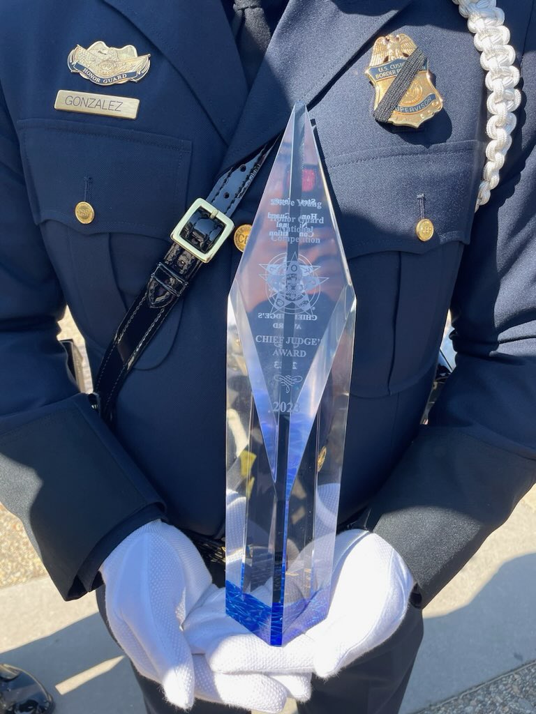 CBPSouthTexas's tweet image. .@DFOLaredo Laredo Port of Entry’s Honor Guard Drill Team earned the Chief Judge Award at the Steve Young National Honor Guard competition held in Washington, DC during National Police Week. Congrats! #FieldOperations bit.ly/3MvjY40