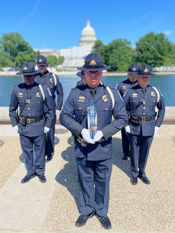 CBPSouthTexas's tweet image. .@DFOLaredo Laredo Port of Entry’s Honor Guard Drill Team earned the Chief Judge Award at the Steve Young National Honor Guard competition held in Washington, DC during National Police Week. Congrats! #FieldOperations bit.ly/3MvjY40