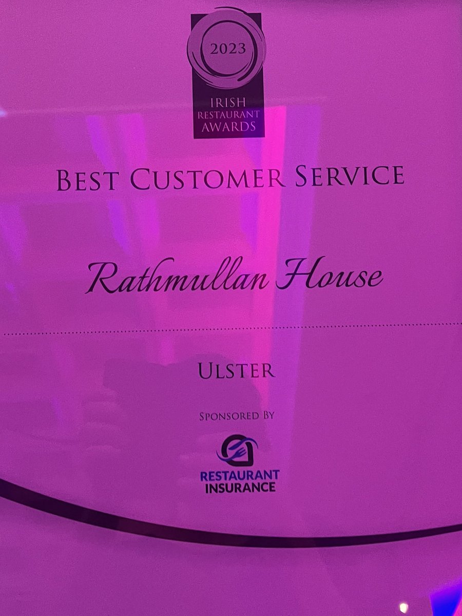 Best customer service (Ulster) goes to @RathmullanHouse at the @restawards in Dublin tonight 👏

#foodoscars #RathmullanHouse #Donegal #WeLoveDonegal