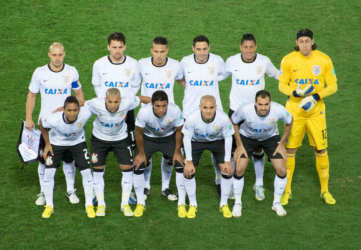 SPFutDepre's tweet photo. Corinthians de 2012 foi melhor que o Palmeiras de 2021, só um foi campeão invicto passando por cima do Santos de Neymar, melhor Vasco do século e do Boca de RIQUELME.

E só um foi campeão mundial pra cima do Chelsea, vale a discussão, mas aquele time de 2012 estava voando

🦅 https://t.co/nDK1i45i7q