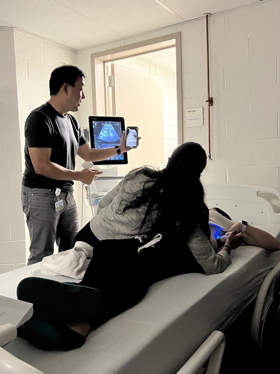Thank you Dr. Aaron Chen for this exciting hands-on teaching session on the applications of POCUS in nephrology. We loved practicing finding each other’s kidneys! Thank you @PEMatCHOP for loaning us your amazing attending and equipment! #ultrasound #kidneyanatomy #POCUS