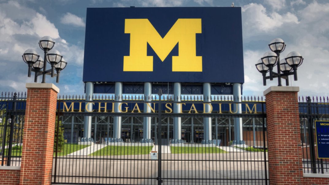 DakotaGuerrant1's tweet photo. Extremely blessed to receive my very first offer to the University of Michigan @coachclink @CoachBlackwell_ @CoachRodOden @AllenTrieu https://t.co/UbGkqjQBwi