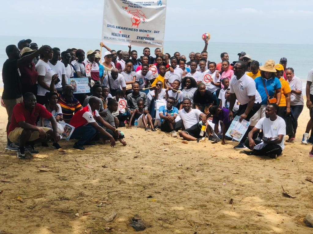 jr_sankoh's tweet photo. #WeNeedFoodNotTobacco 
#DrugAwarenessWalk
Yesterday the #Health #Minister Department of the SDA Church S/L #Conference organised a Drug awareness walk in Freetown. We shared drug awareness flyers with #SDA health and spiritual hand books to pedestrians,business people and youths. https://t.co/bBykUHQgKI