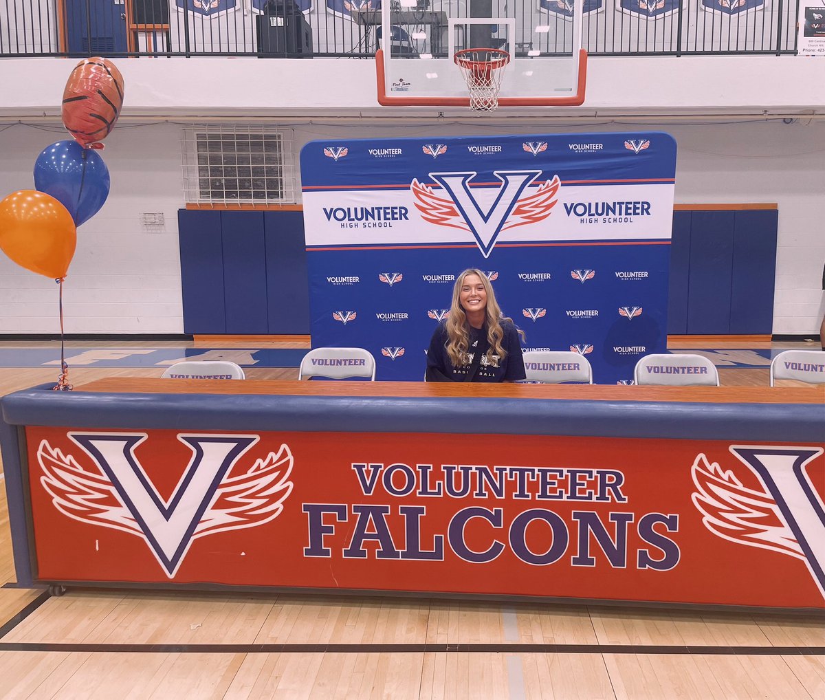 emmerson head (@emmersonhead) on Twitter photo Super excited to announce I’ll be continuing my athletic and academic career at <a href="/MontreatWBB/">Montreat Women's Basketball</a>!! I want to thank God, my family and all the coaches along the way that helped me get to this point. Thank you to <a href="/_CoachKB/">Kʀʏs Bᴜʀɴᴇᴛᴛ</a> and Coach Thompson for giving me this opportunity! Go Cavs!! Super excited to announce I’ll be continuing my athletic and academic career at <a href="/MontreatWBB/">Montreat Women's Basketball</a>!! I want to thank God, my family and all the coaches along the way that helped me get to this point. Thank you to <a href="/_CoachKB/">Kʀʏs Bᴜʀɴᴇᴛᴛ</a> and Coach Thompson for giving me this opportunity! Go Cavs!!