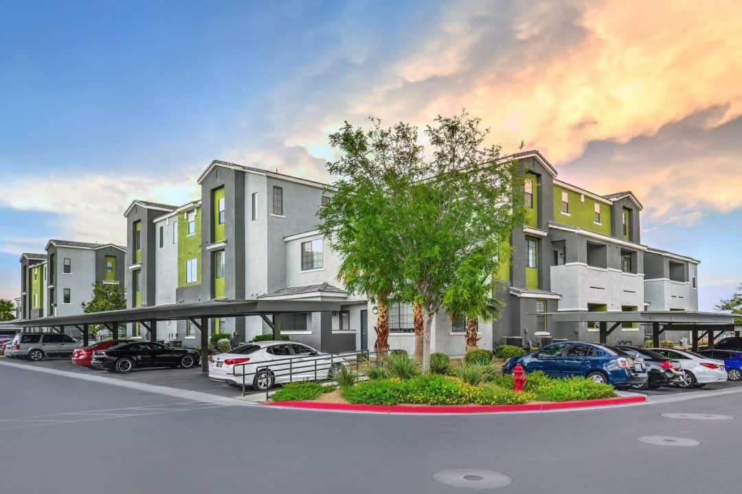 crenewstweets's tweet photo. Davlyn Investments Buys Vegas Apartments for $67Mln #CRE #Davlyn @CushWake #BascomGroup
https://t.co/Yk6nBHUuQF https://t.co/kEJLrawX5F
