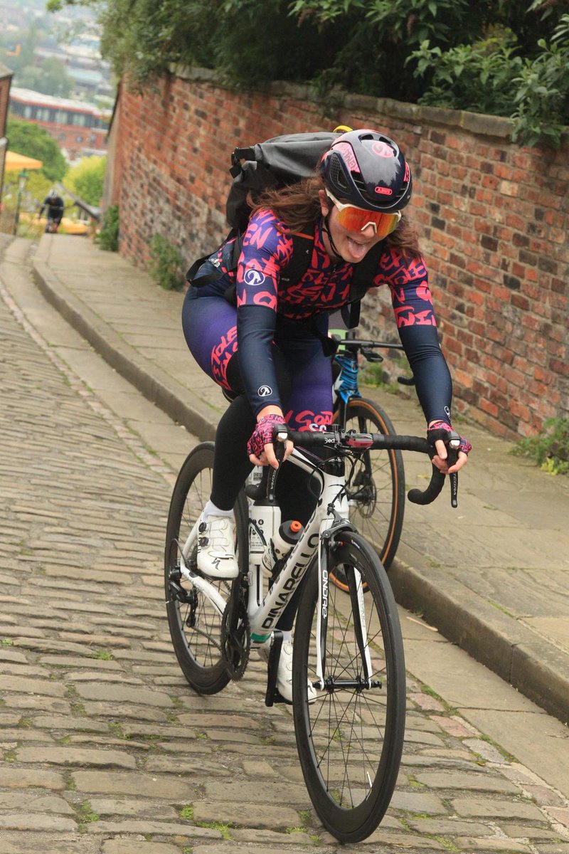 StolenGoatRT's tweet photo. @laurencyclist checking out Michaelgate before @LincolnGrandPri with her @oxprodcycle Aqua Evo backpack 🔥 https://t.co/RIHIl7qQNW