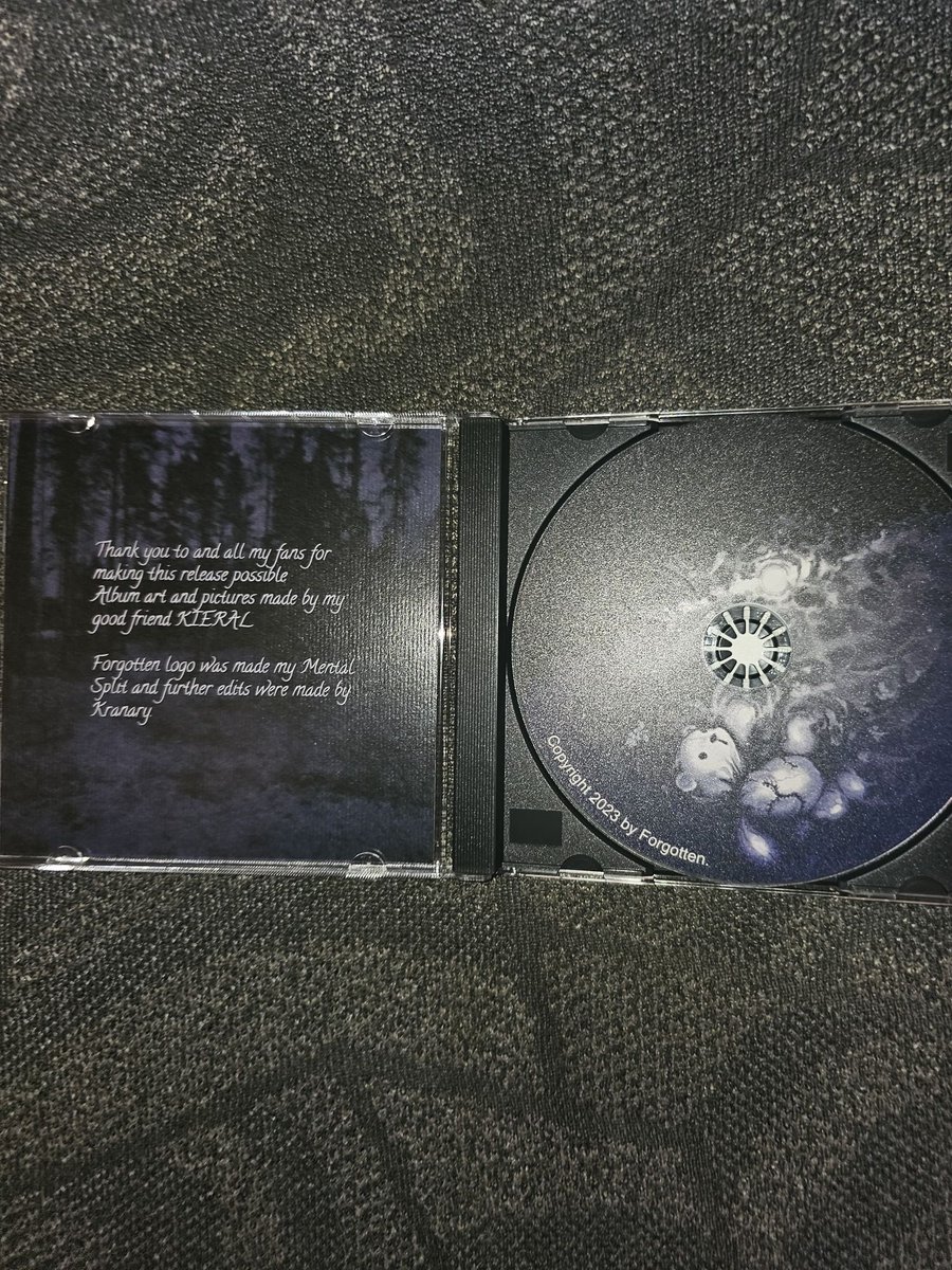 ForgottenDSBM's tweet photo. Hello everyone, I'd like to again give you all a friendly reminder that discs are now available! Vinyl is in the works too!! I got my disc in today, if you are curious how this one looks in person here are some pictures.

Find them here: https://t.co/q3HhuE0uZE

#dsbm #dsbmdisc https://t.co/8JroLoHuRL