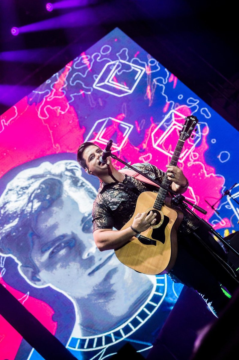 <a href="/RamonCamacho_/">Ramōn || Camacho ⚡️</a> en el espectacular opening de <a href="/belindapop/">Belinda</a> en la <a href="/FeriaPuebla/">Feria de Puebla</a>  RT #ganandocomosiempre