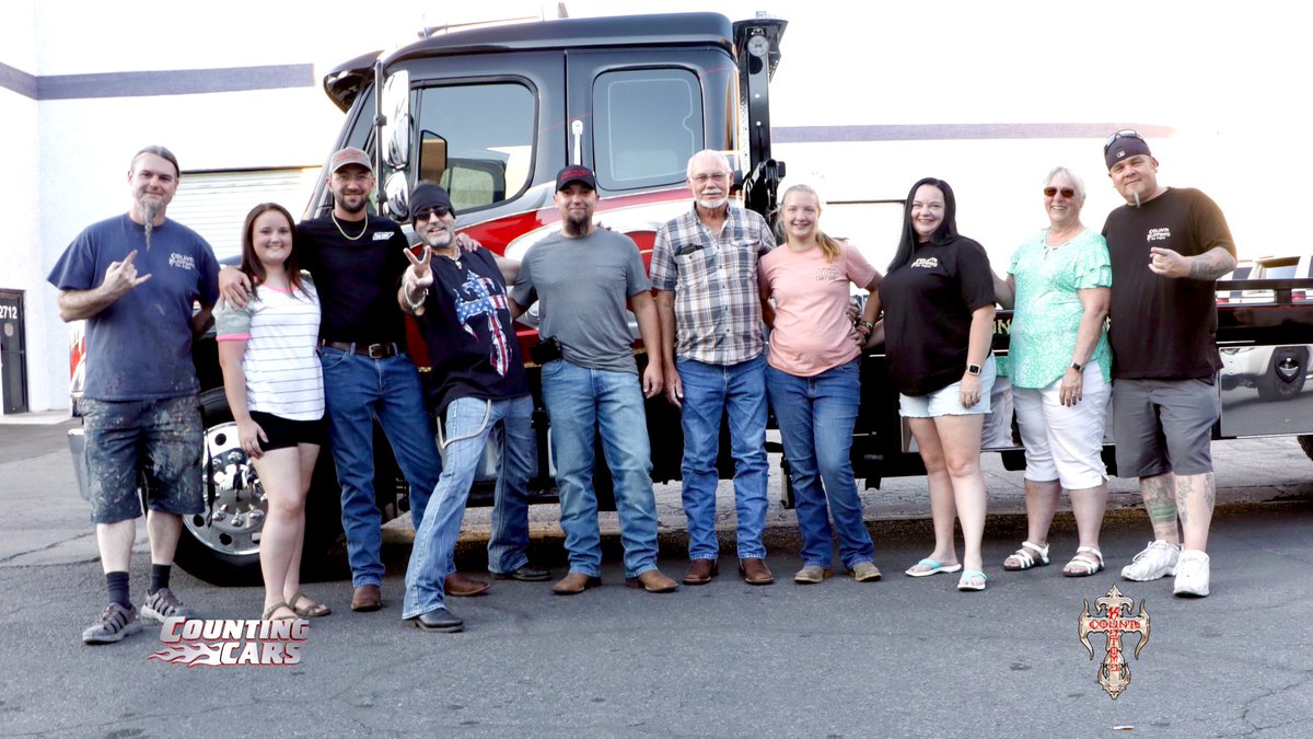 CountsKustoms's tweet image. Huge shoutout to our friends and family from Dual-Tech, Inc! They are back in Vegas this week for the Tow Truck Mega Show at South Point. Stop by and see them, and maybe even some of the Count’s Kustoms crew! #lasvegas #countskustoms #dualtech #towtruck #towshow