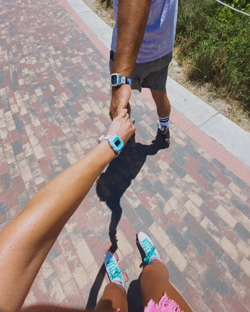 freestyle_watch's tweet photo. summer is just around the corner ☀️ brighten up your #summerstyle with @freestylewatches 🌊
🦈: Tie Dye Pastel &amp; Luke The Grey
📸: @graceeliza

_
#watchoftheday #styleinspired #rollerskating #myfreestylewatch #beachlife #miamilife #grwm  https://t.co/Yzju8vQOhy https://t.co/xUs0QnBB2s