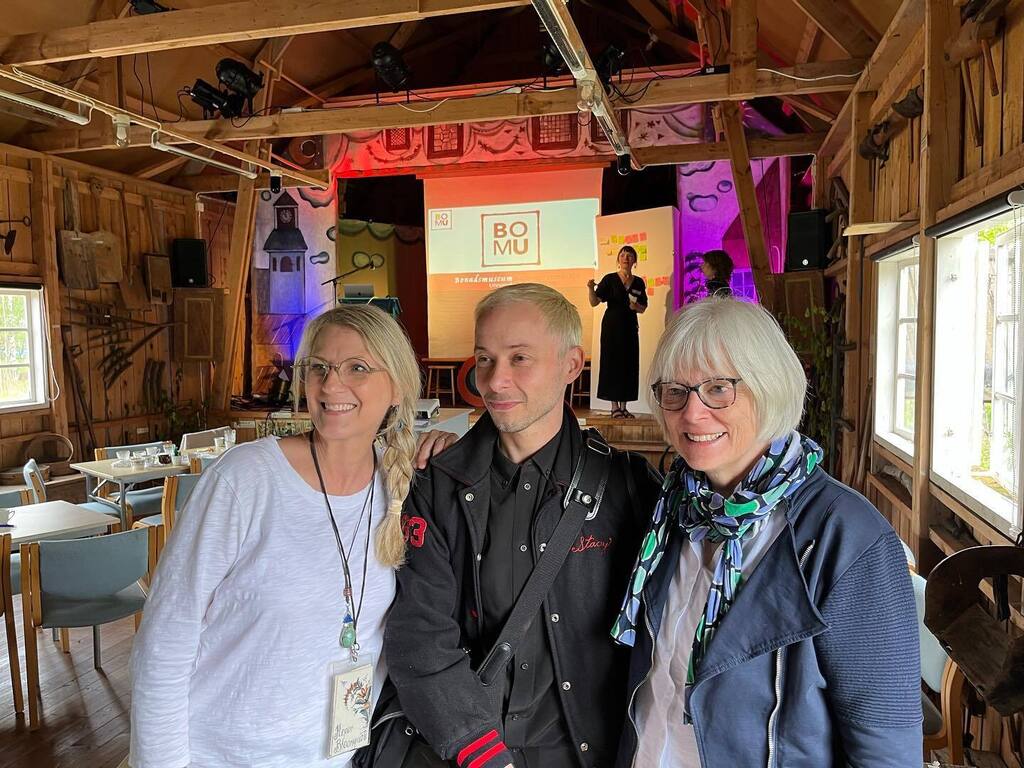 What an intense and positive day!  I’m exhausted 🥱 The #Bonads #symposium at @bonadsmuseumunnaryd #sweden with participants from almost all regional museums and cultural heritage organisations, professor Ingalill and three international #artists <a href="/lenouvel/">Lenouvel Observateur</a> @pieperbloomquist a…