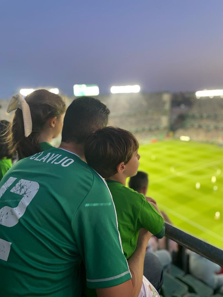 TheAlexClavijo's tweet photo. Experiencias… 💚🤍

Muchas gracias, @CocaColaEP_es🥤, muchas gracias @RealBetis 💚 https://t.co/tNpEMHy5Lt
