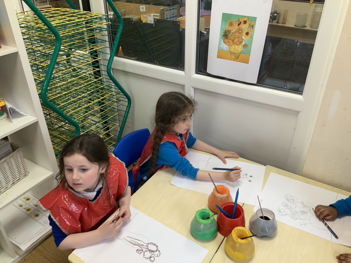 rdpsreception's tweet photo. We have been excited to learn all about the artist Van Gogh. We have used our observational skills to paint our own versions of Sunflowers.#rdpsbutterflies https://t.co/OsCOidCJ2N