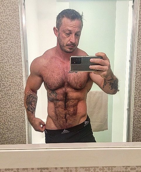 Alphazane83's tweet photo. https://t.co/xmORpjQ0A9
#onlyfans #hairy #hairyman #fitness #muscle https://t.co/zOhHjtVcxq