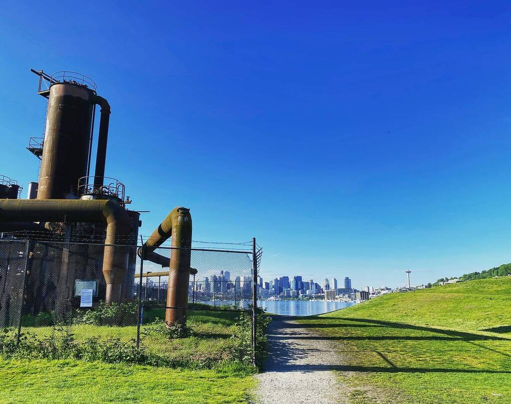 Robinsonpost's tweet image. Caught 11 early morning miles around the lake before work. A bit warm, but beautiful. #runwithaview instagr.am/p/CsRyaWPyf-C/