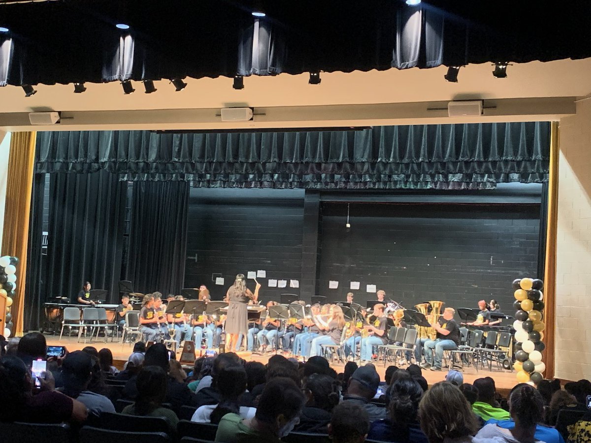 Mark Raygosa (@raygosamark) on Twitter photo The spring band concert at the JH this evening. Beginning band, concert band, and the symphonic band put on a great concert. Great job by our students and Mrs. Robles. <a href="/lytlesuptmcs/">Michelle Carroll Smith</a> <a href="/lytlebuzz/">Lytle Ambassadors</a> @teachthefuture <a href="/LytleJHS/">Lytle Junior High</a> The spring band concert at the JH this evening. Beginning band, concert band, and the symphonic band put on a great concert. Great job by our students and Mrs. Robles. <a href="/lytlesuptmcs/">Michelle Carroll Smith</a> <a href="/lytlebuzz/">Lytle Ambassadors</a> @teachthefuture <a href="/LytleJHS/">Lytle Junior High</a>