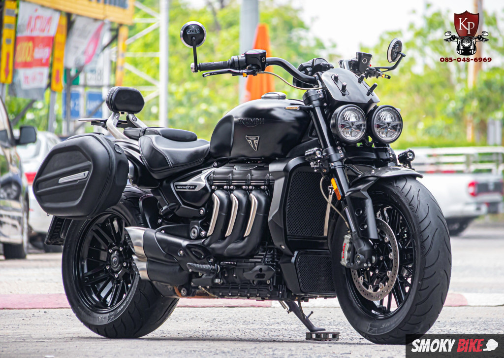 smokybikeTH's tweet photo. 📷 [[ Triumph Rocket 3R Black Limited Edition ปี 2021 ]] 📷
📷 ราคา 819,000 บาท 📷
📷 >> https://t.co/zJR1lDZohb
ติดต่อ📷: 085-048-6969
📷 ดูรถได้ กรุงเทพมหานคร ตลิ่งชัน

#Triumph #Rocket3RBlackLimitedEdition #กรุงเทพมหานคร #ตลิ่งชัน
#smokybike #มอเตอร์ไซค์มือสอง #Bigbikethailand https://t.co/us9E0g3uCd