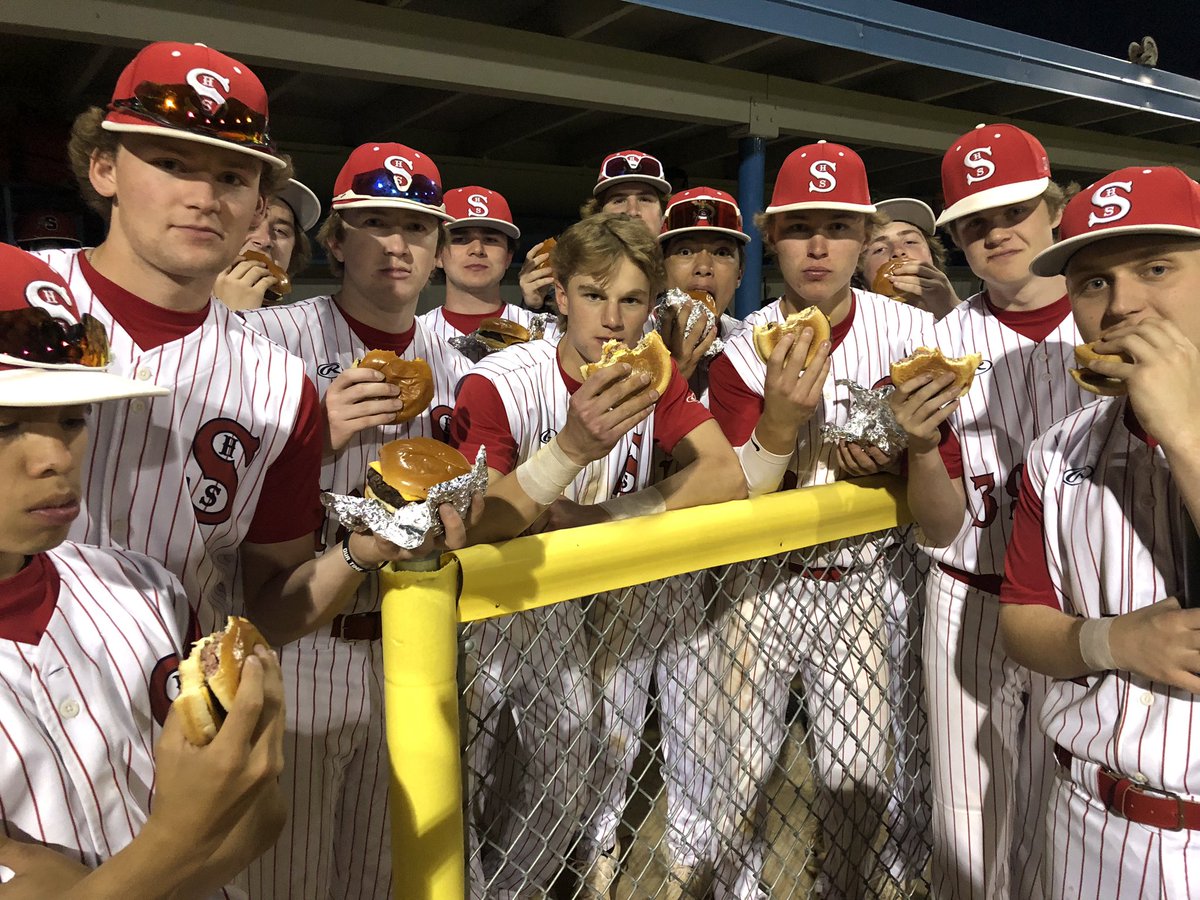 tschlepe's tweet photo. Sabers beat PL tonight 7-0. Sophomore Nick Johnson picks up his 3rd win tossing 5 innings, &amp; Landon Heller picks up his 1st save, combining on the 2-hitter. Outstanding crowd on burger night - thanks for donating the burgers for the concessions &amp; feeding the teams @BowlShakopee https://t.co/7ZuydCyfFo
