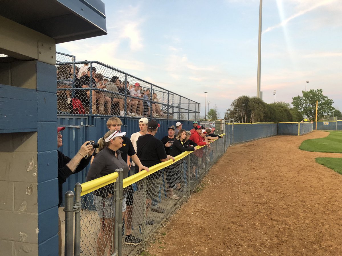 tschlepe's tweet photo. Sabers beat PL tonight 7-0. Sophomore Nick Johnson picks up his 3rd win tossing 5 innings, &amp; Landon Heller picks up his 1st save, combining on the 2-hitter. Outstanding crowd on burger night - thanks for donating the burgers for the concessions &amp; feeding the teams @BowlShakopee https://t.co/7ZuydCyfFo