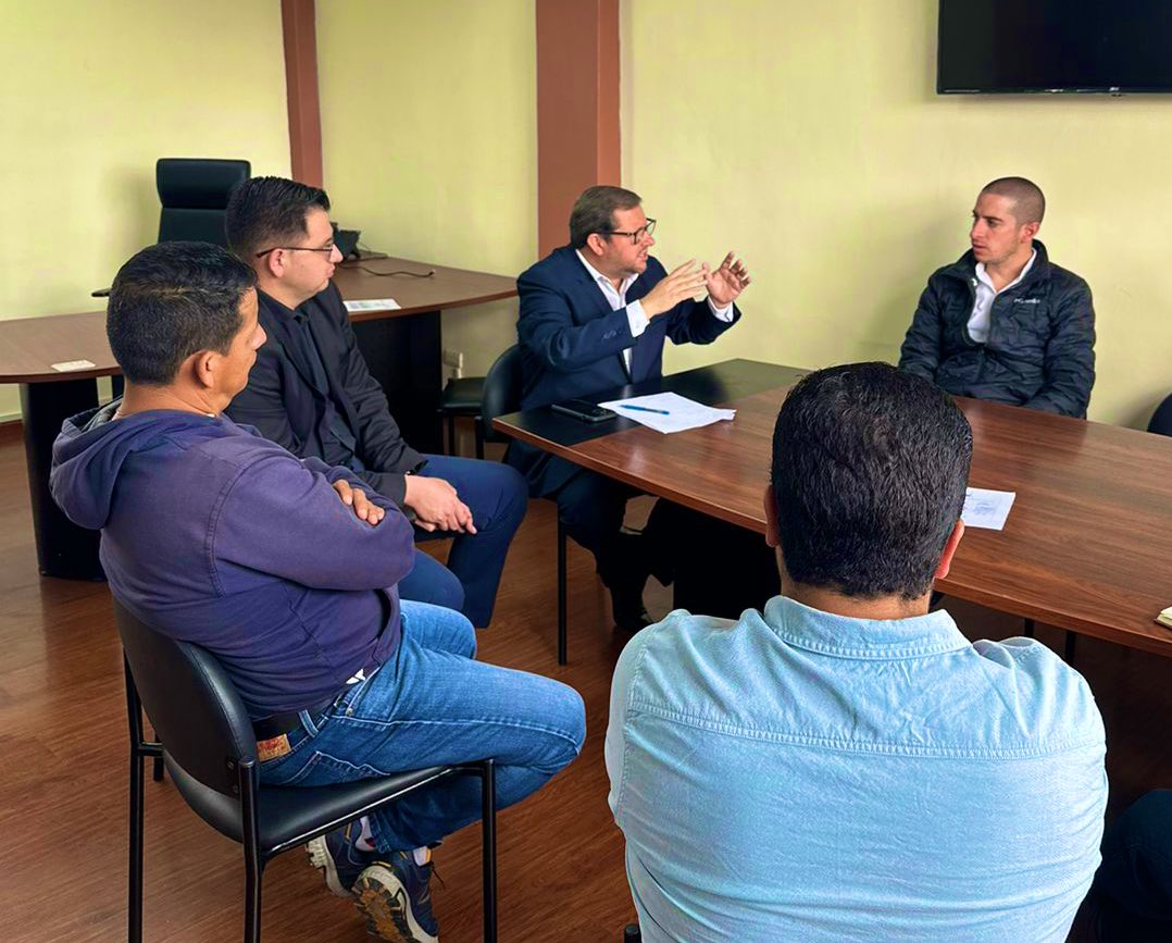 Alfredo Aguilar A. tweet media